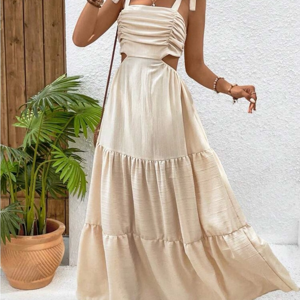 Elegant Cream Maxi Dress